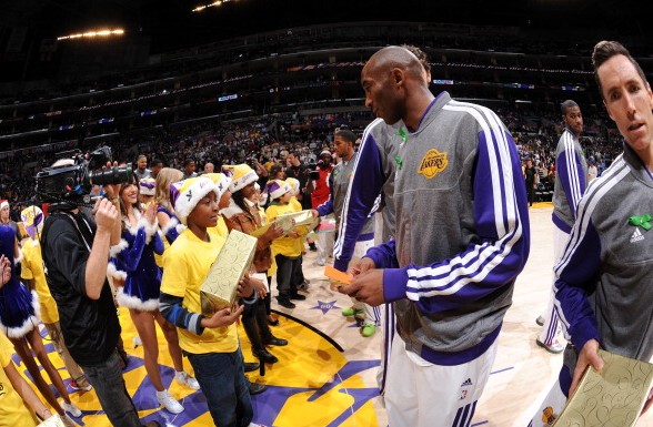 引了大批年 引了大批年